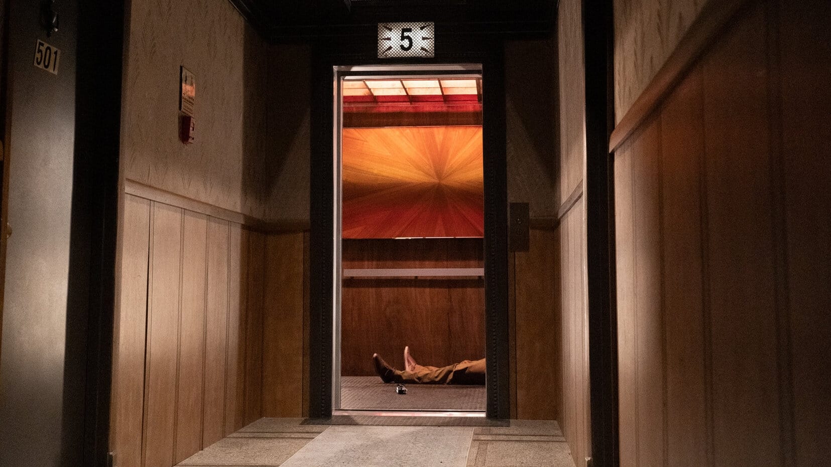 دانلود فیلم Elevator Game 2023 دانلود فیلم Elevator Game 2023